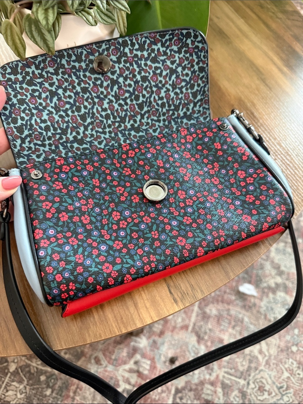 ** COACH ** Rare Floral Print Crossbody Wallet Set, Colorblock - Picture 10 of 16